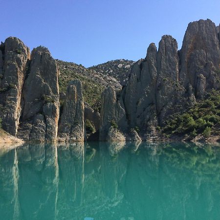 Apartaments La Pertusa Corca  Bagian luar foto
