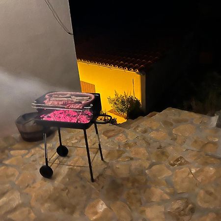 Apartaments La Pertusa Corca  Bagian luar foto