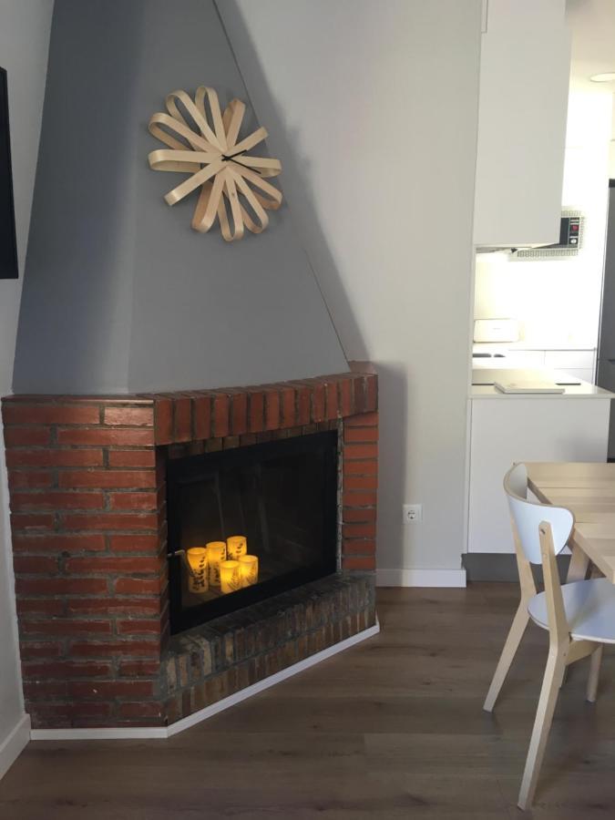 Apartaments La Pertusa Corca  Bagian luar foto