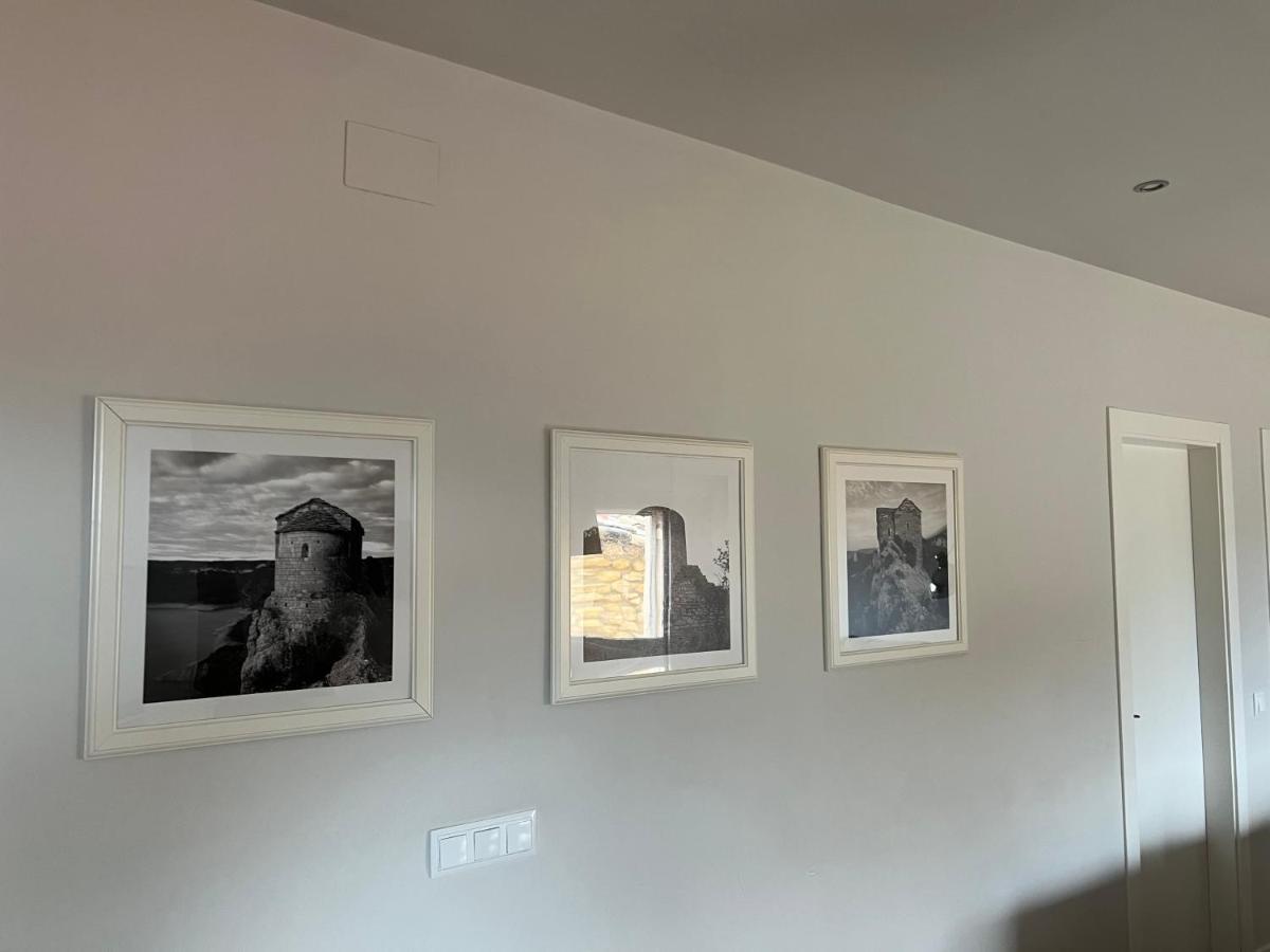 Apartaments La Pertusa Corca  Bagian luar foto
