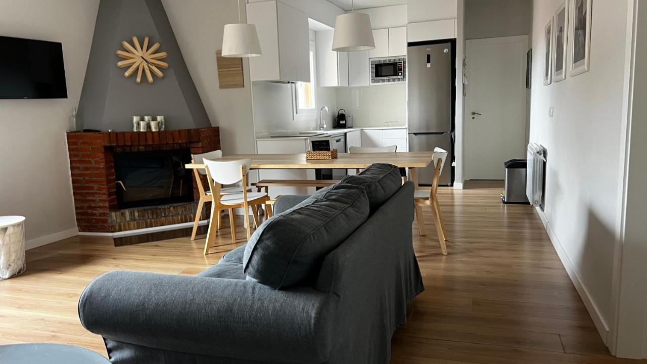 Apartaments La Pertusa Corca  Bagian luar foto