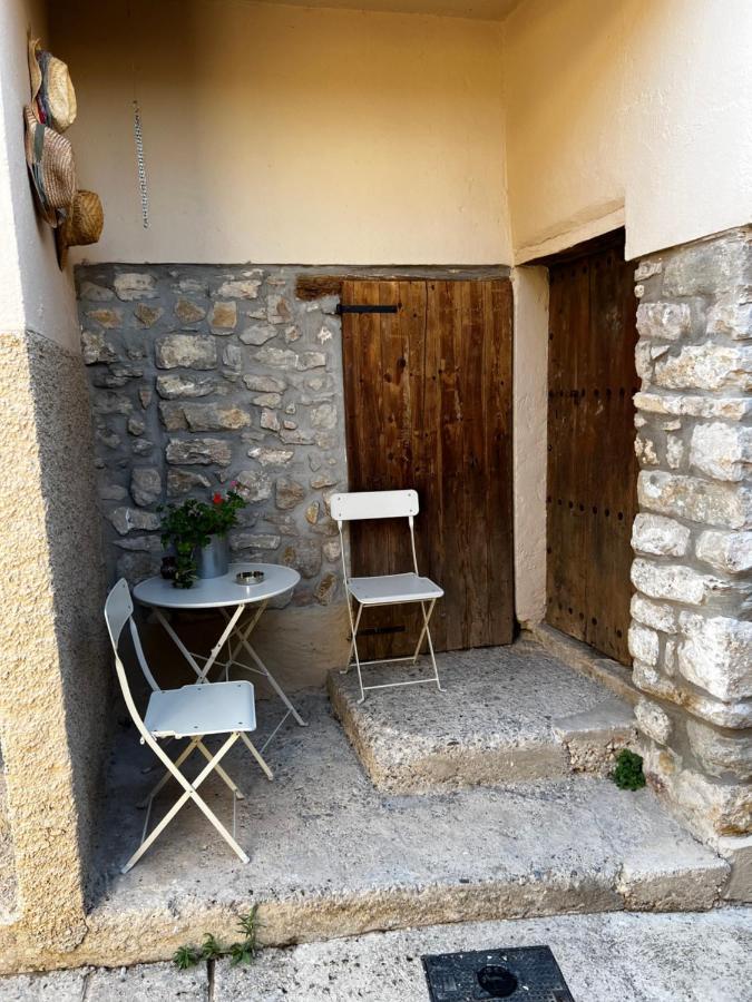 Apartaments La Pertusa Corca  Bagian luar foto
