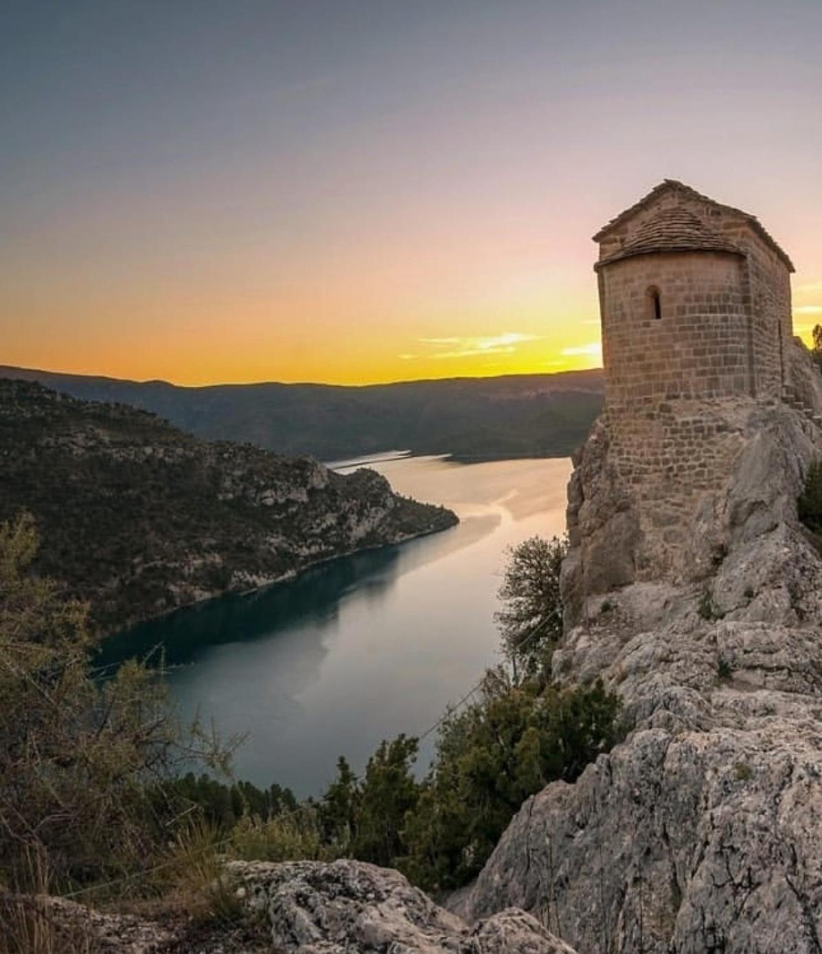 Apartaments La Pertusa Corca  Bagian luar foto